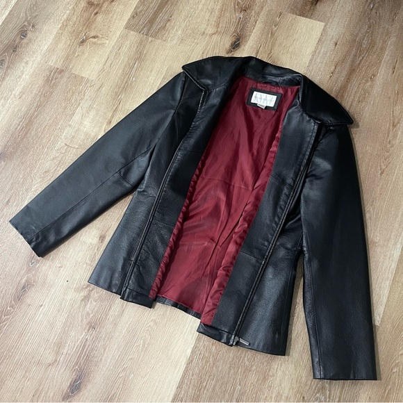 Vintage Worthington Women's Black Genuine Leather Jacket w/ Silky